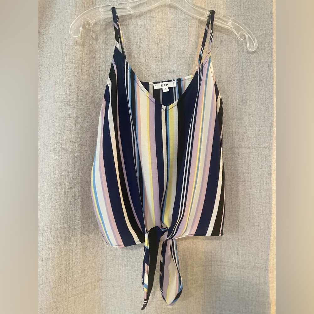 E & M Cropped Front Tie Tank | S